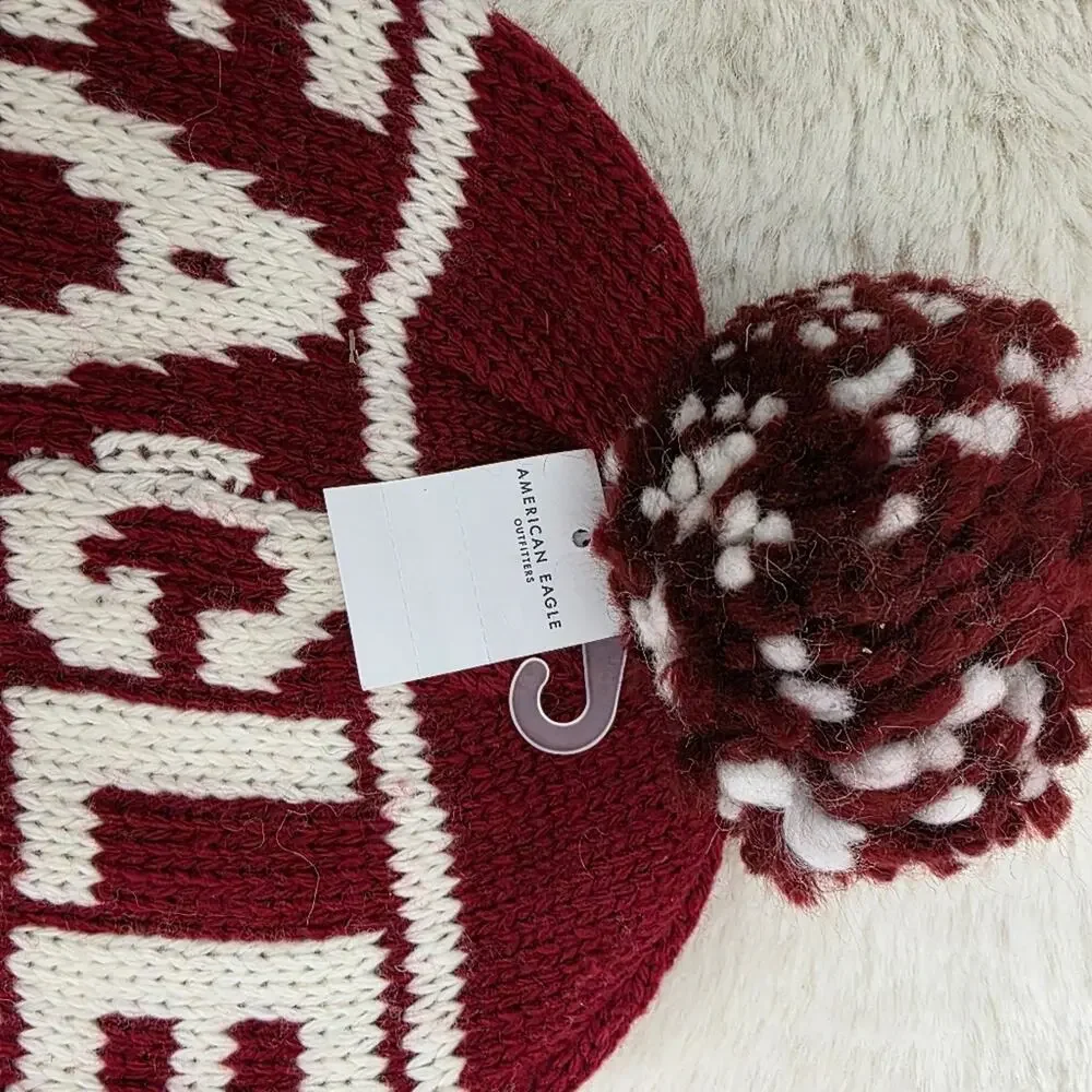 American Eagle Maroon White Pom Pom Beanie NWT Wool Blend Chunky Knit Winter Hat